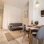 De Lujo Estilo Mediterraneo Apartment *